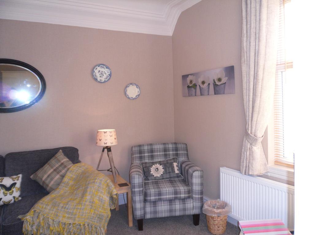 Claremont House Holiday Apartments Llandudno Zimmer foto